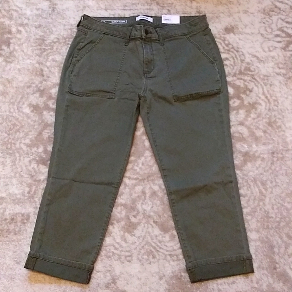 !!NWT!! SONOMA CURVY CAPRIS